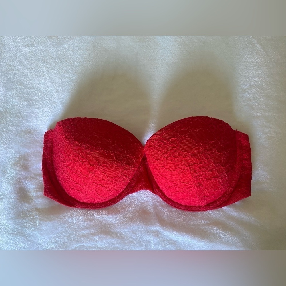 Victoria’s Secret Red Lace Strapless Multi-Way/Polyvalent‎ Bra Size 34D